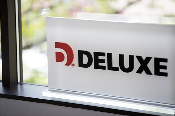 Deluxe Logo For Streaming Data Platform